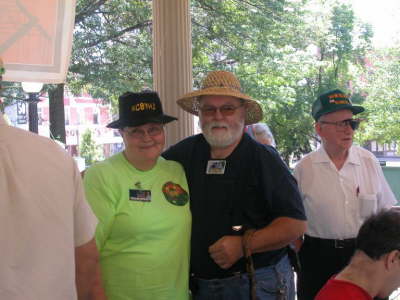 Club Member Sue / KC8VHB & Sherman / KC8YHJ