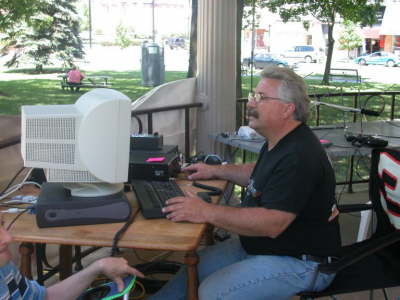 Gary / KB8GAB Working HF In Turn